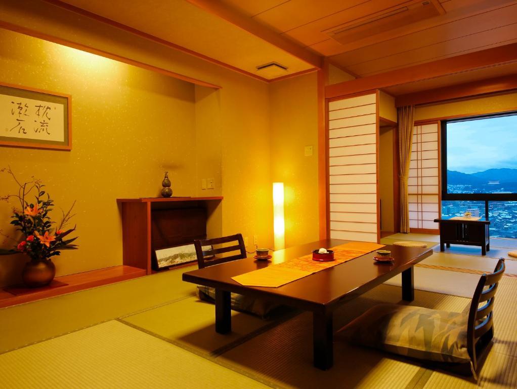 Takayama Kanko Hotel Стая снимка